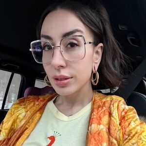 Meet your Posher, Tara